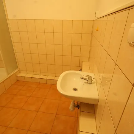 Hostel Lucka *